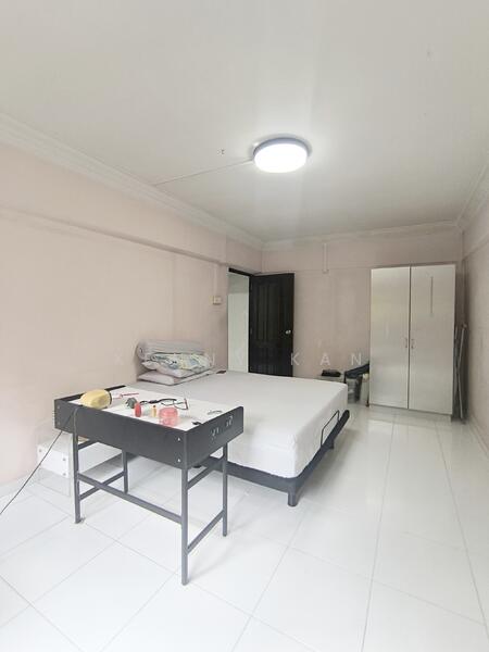 For Sale - 305 Ang Mo Kio Avenue 1