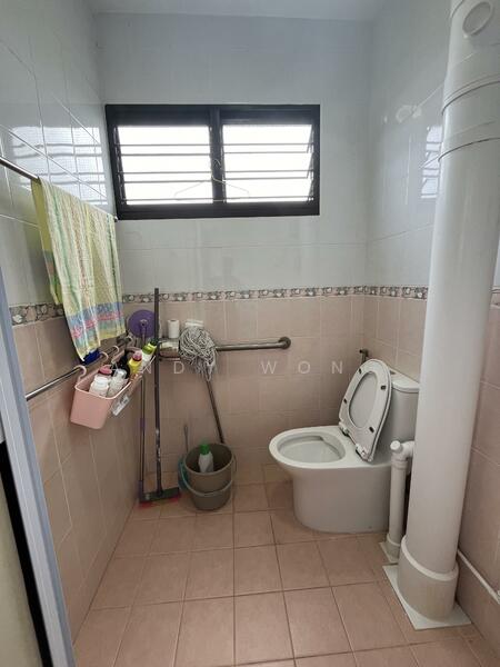 Common Bathroom
