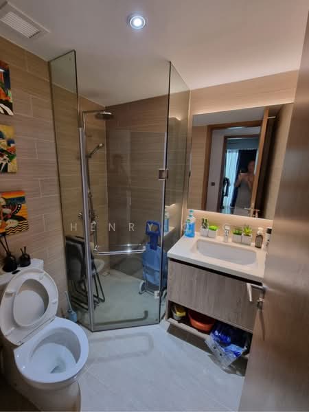 Kingsford Waterbay, 64 Upper Serangoon View, 2 Bedrooms, 710 sqft, Apartment For Sale, by Henry Ong, 60151875 - PropertyGuru.com.sg