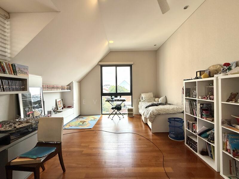 For Sale - ⭐️⭐️LANDED7772@ Tavistock MRT Beautiful Semi Detached with Lift & Basement