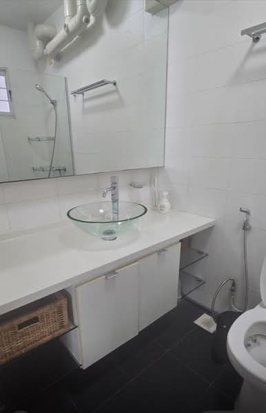 176B Edgefield Plains, 176B Edgefield Plains, Room Rental, 130 sqft, HDB Flat For Rent, by Joyce Tong, 60152105 - Bathroom - PropertyGuru.com.sg
