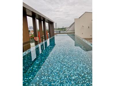 For Rent - Lloyd SixtyFive