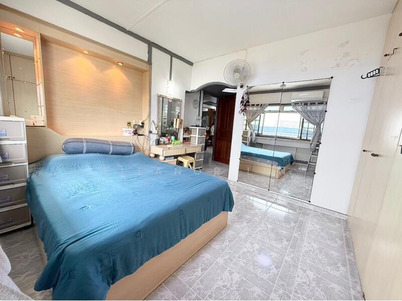 For Sale - 725 Pasir Ris Street 72