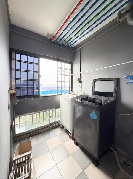 For Sale - 725 Pasir Ris Street 72