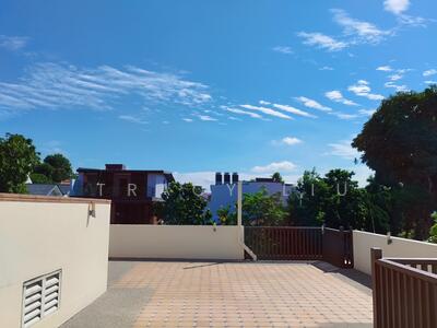 For Sale - Mount sinai avenue