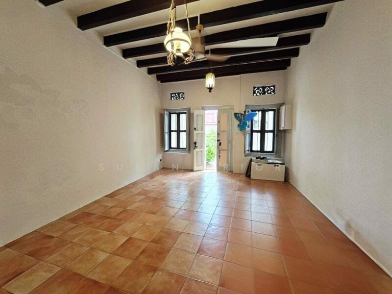 For Rent - Blair/ Spottiswoode 3 Bed