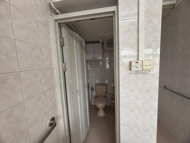 For Sale - 208 Toa Payoh North