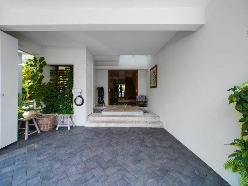 For Sale - NEW GEMS! NEW LIST! A SOPHISTICATED HOME IN A COVETED NEIGHBOURHOOD ! AT DISTRICT 10! ST 9623.4620