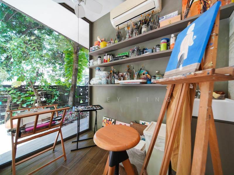 For Sale - NEW GEMS! NEW LIST! A SOPHISTICATED HOME IN A COVETED NEIGHBOURHOOD ! AT DISTRICT 10! ST 9623.4620