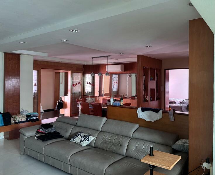 For Sale - 250C Compassvale Street