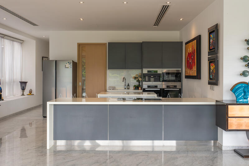 Dry Kitchen