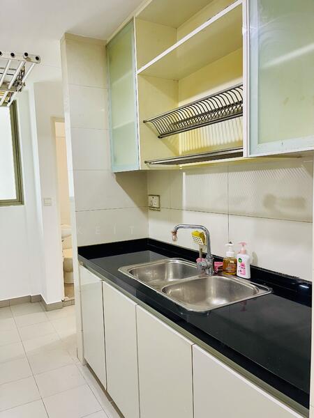 Kitchen Sink & Cabinets