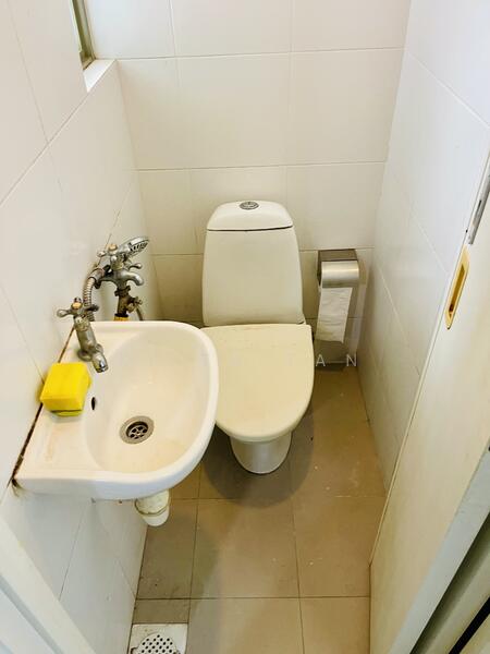 Maids Toilet