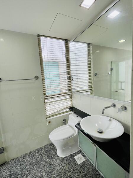 Ensuite Master Bathroom