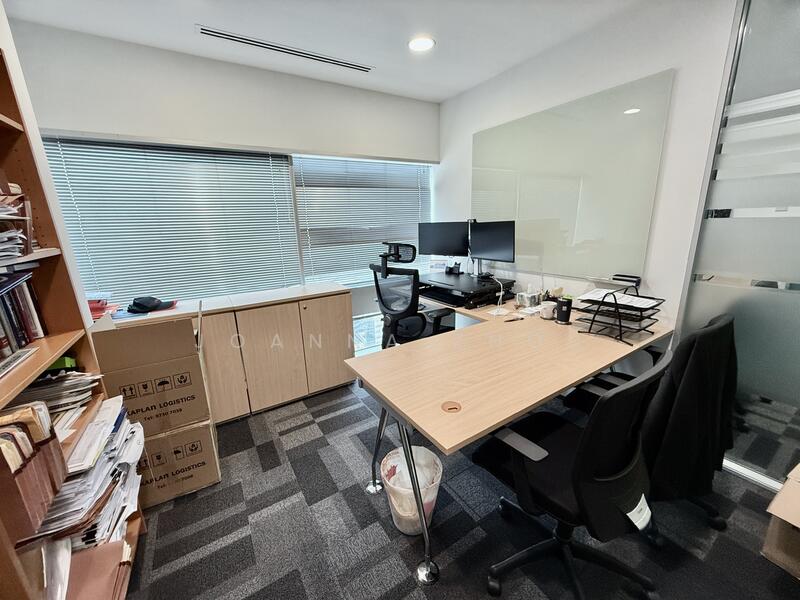 Gateway East, 152 Beach Road, 11,645 sqft, Office For Rent, by Joanna Zhou, 60152718 - CommercialGuru.com.sg