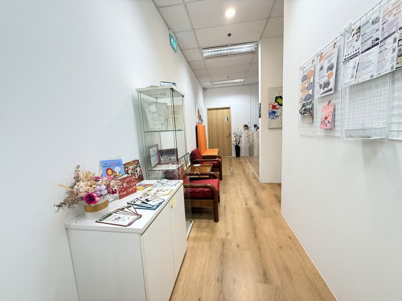 Goldbell Towers, 47 Scotts Road, Orchard / River Valley, 1,571 sqft, Office For Rent, by Joanna Zhou, 60152787 - Corridor - CommercialGuru.com.sg