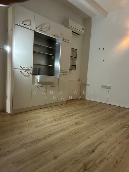 11A Maju Ave Singapore 556689, Maju Ave, 5 Bedrooms, 1,040 sqft, Apartment For Rent, by Wang Wee Huang, 60152864 - room 05 - PropertyGuru.com.sg