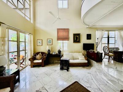 For Sale - 3 Storey (w Attic & Basement) Semi-D within 1km to Henry Park & Dover MRT