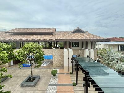 For Rent - Renovated Resort-Like Good Class Bungalow!