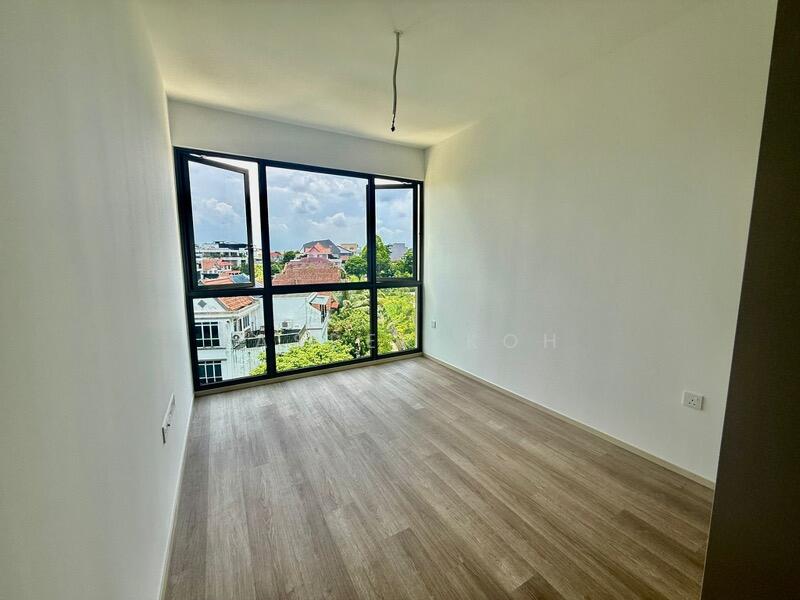 For Sale - The Watergardens at Canberra