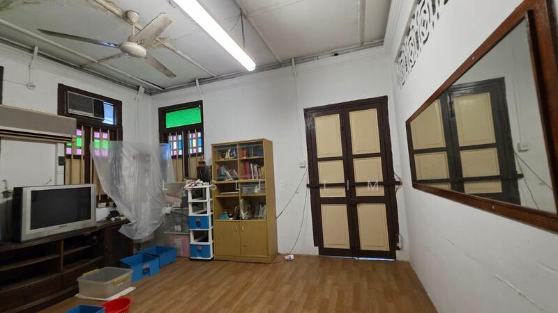 For Sale - BUILD YOUR DREAM HOME !!! NEAR MRT