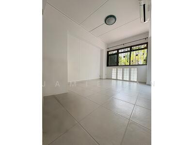 For Sale - 474 Sembawang Drive