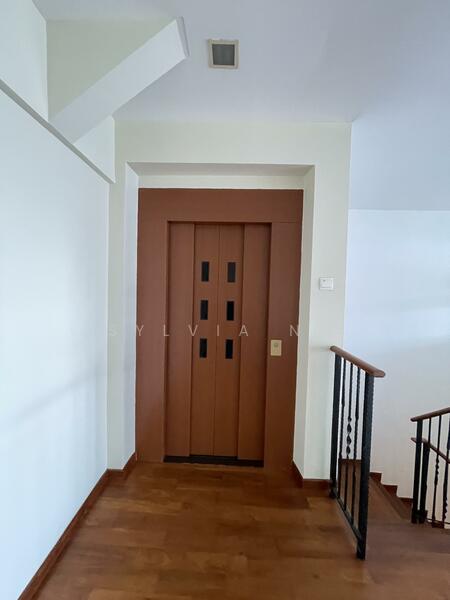 Private Lift