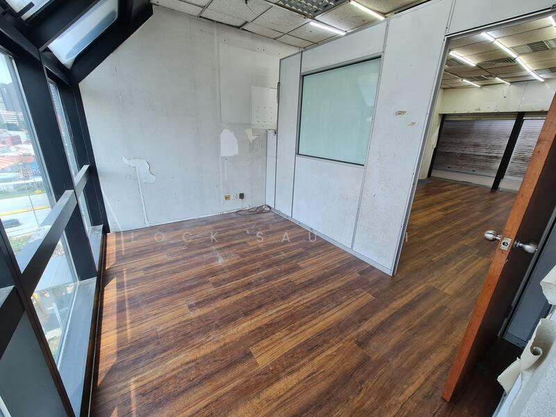 Sim Lim Square, 1 Rochor Canal Road, 387 sqft, Mall Shop For Sale, by Lock Sau Lai, 60153242 - CommercialGuru.com.sg