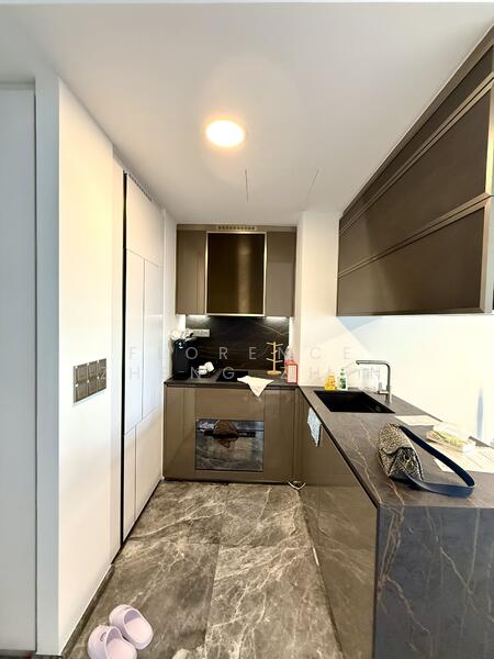 Kitchen come with water dispenser