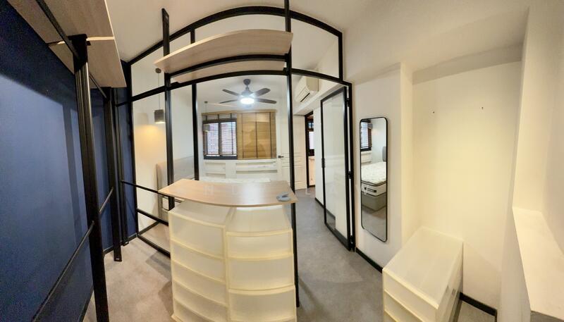 Walk-In Wardrobe