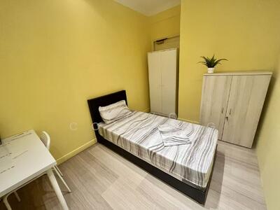 For Rent - Euro-Asia Court