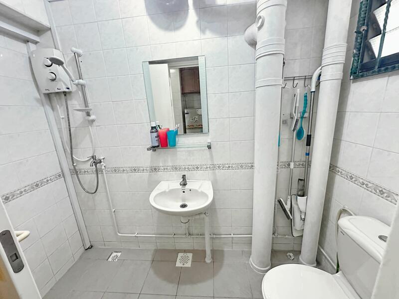 For Sale - 655A Jurong West Street 61