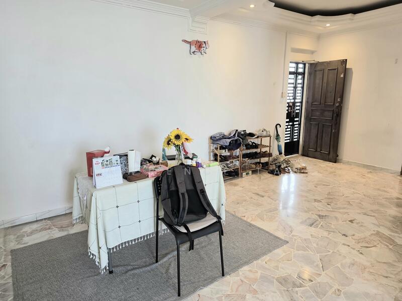 For Sale - 898A Tampines Street 81