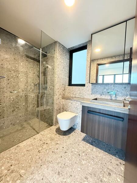 One Pearl Bank, 1 Pearl Bank, Alexandra / Commonwealth, 2 Bedrooms, 840 sqft, Condominium For Sale, by Justin Ng, 60153738 - Bathroom - PropertyGuru.com.sg