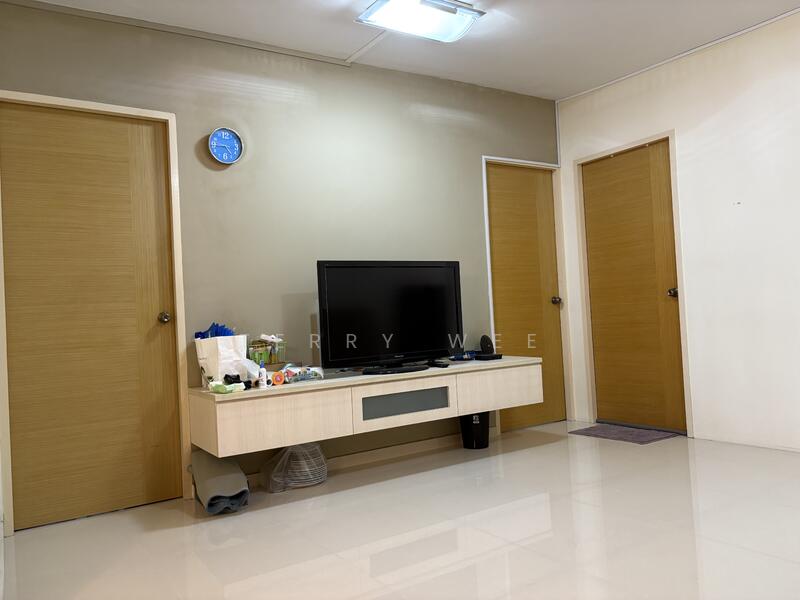 For Sale - 321 Hougang Avenue 5