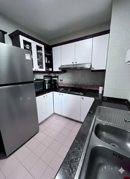 Tanglin Regency Condominium For Sale at S$ 2,100,000 | PropertyGuru Singapore - Kitchen