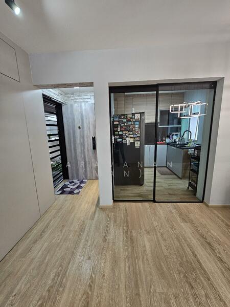 With ability for open-concept kitchen