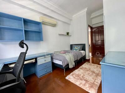 For Rent - Kembangan Court