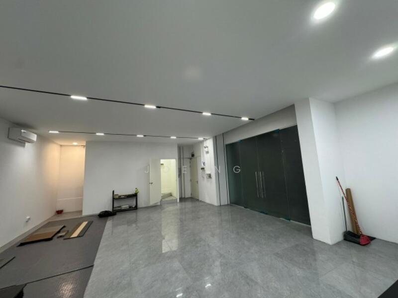 Woodlands Horizon, 31 Woodlands close, 1,722 sqft, Light Industrial (B1) For Rent, by Joe Ng, 60154064 - CommercialGuru.com.sg