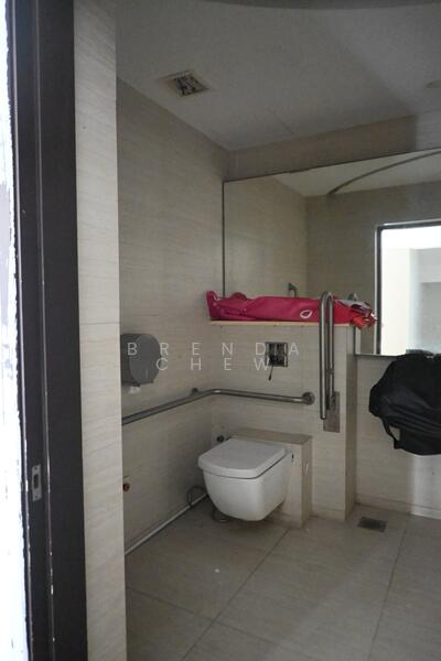 31 Smith Street, Smith Street, 1,009 sqft, Food & Beverage For Rent, by Brenda Chew, 60154087 - Bathroom - CommercialGuru.com.sg