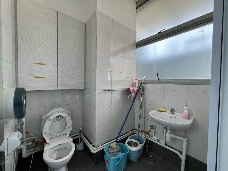 Northstar @ Amk, 7030 Ang Mo Kio Avenue 5, 3,767 sqft, Light Industrial (B1) For Sale, by Alex Wong, 60154153 - CommercialGuru.com.sg