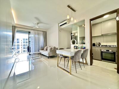 For Rent - The Visionaire