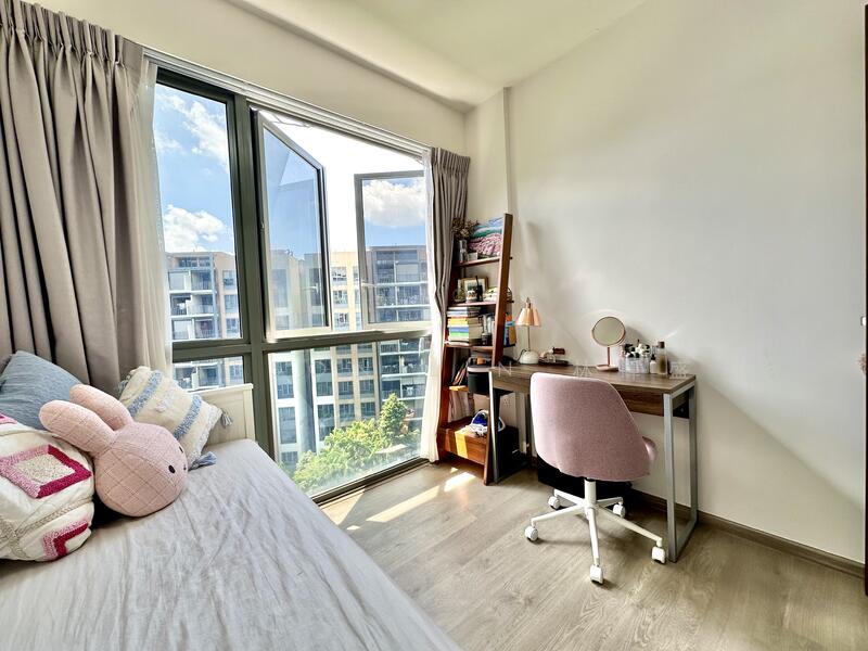 For Rent - The Visionaire