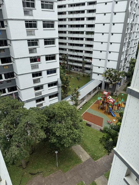 For Sale - 729 Woodlands Circle