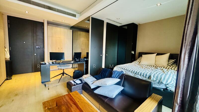 For Sale - OUE Twin Peaks