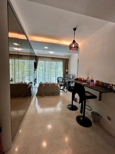 Living rm - Cove lighting for ambience