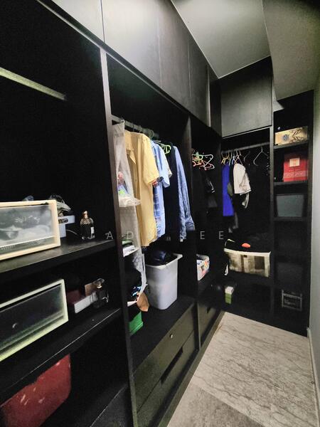 Walk-in Wardrobe in Master Bedroom
