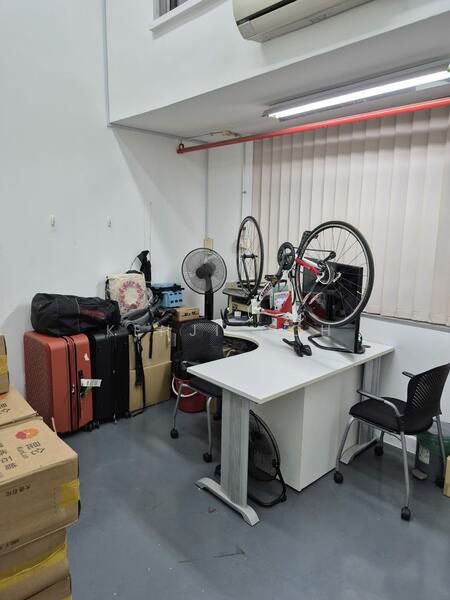 Pantech Business Hub, 194 Pandan Loop, Buona Vista / West Coast / Clementi New Town, 195 sqft, Factory / Workshop (B2) For Rent, by Kenji Goh, 60154507 - Study - CommercialGuru.com.sg