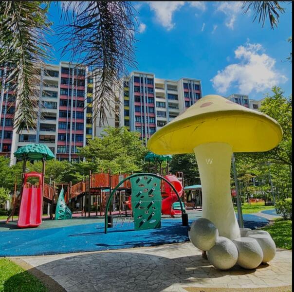 Alice-in-the-Wonderland Fun Playground 