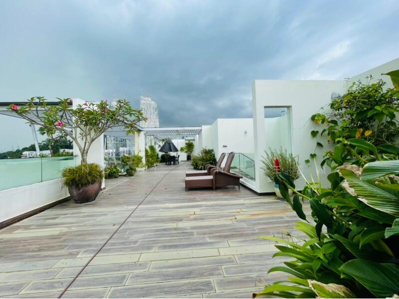 Open private terrace